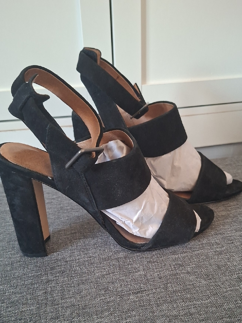 Madwwell Black Suede High Block Heel Sandals - Women's